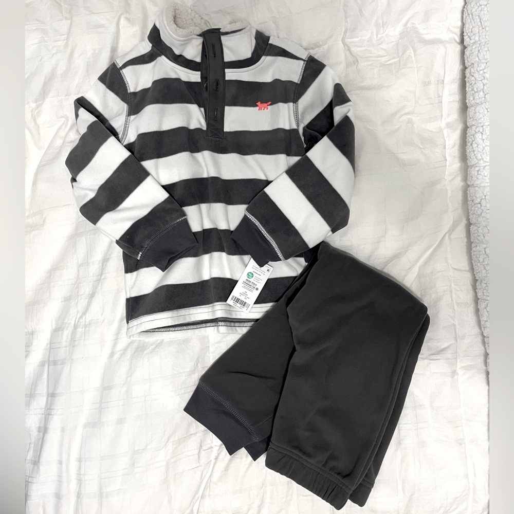 Carter’s 2 Piece 5t Boys Set